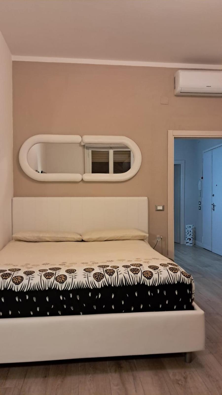Wonder Apartment & Free Parking Флоренція Екстер'єр фото